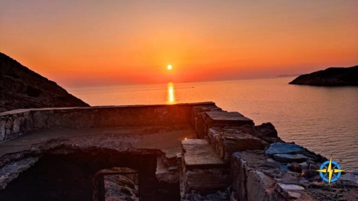 FANARI SIFNOS FAROS